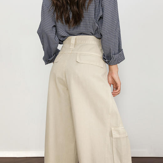 西遇复古工装口袋休闲裤女秋季新款侧缝线高腰宽松显瘦阔腿裤H0055226 商品图4
