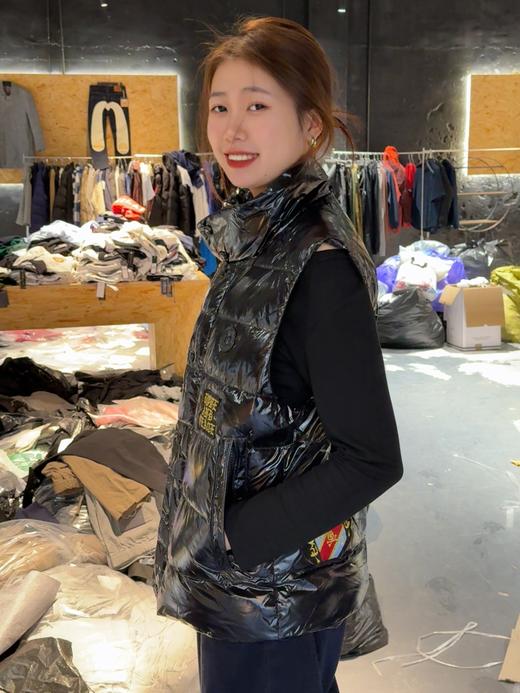 蒙家联名亮面马甲 商品图5