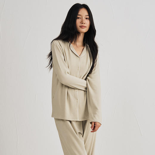 【2025秋冬新品】海藻原纱纤维・翻领家居服套装 防螨保湿双面磨毛睡衣 纽扣开衫开叉设计感简约可外穿 商品图1