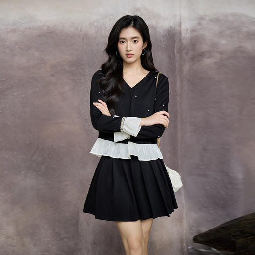 奢姿大码女装2025秋季时尚珍珠装饰撞色拼接设计上衣短裙两件套装9953953561AB 商品图4