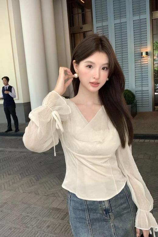 SIA SAYLOR 领口褶皱优雅气质上衣 20764 商品图2