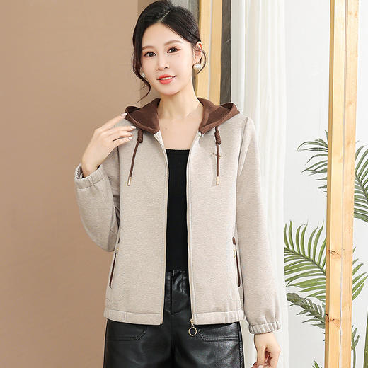 QYM CS25C25-Y时尚休闲连帽短款外套宽松休闲上衣 商品图0