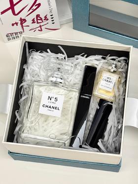 D091804白N5淡香水+彩妆蓝天窗蝴蝶礼盒礼物