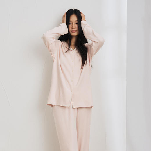 【2025秋冬新品】海藻原纱纤维・翻领家居服套装 防螨保湿双面磨毛睡衣 纽扣开衫开叉设计感简约可外穿 商品图3