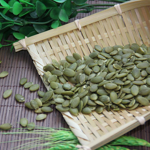 有机生南瓜籽仁 300g*3袋 | 生态小镇 商品图1