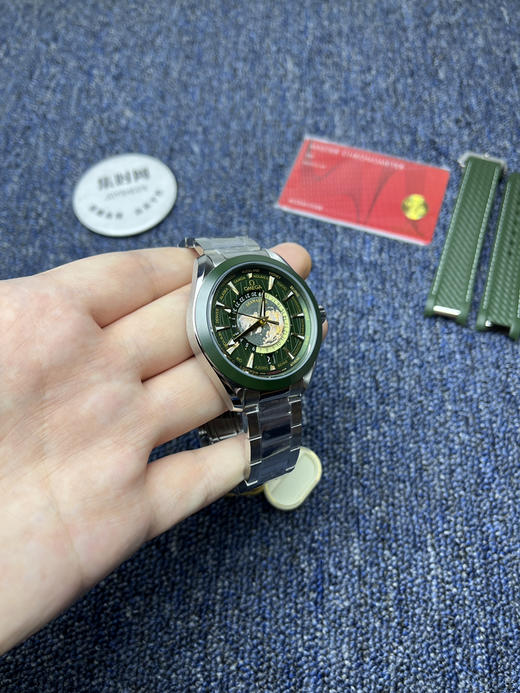 新款 OMEGA 欧米茄 海马150米系列世界时 墨绿海马 男士机械腕表 商品图2