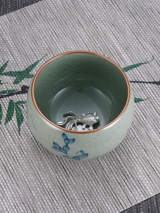 子佩集S990【幽兰芳华】摆件【SR002】纯银茶具冰裂纹梅兰竹菊茶杯-金鱼景德镇手绘2508 商品图3