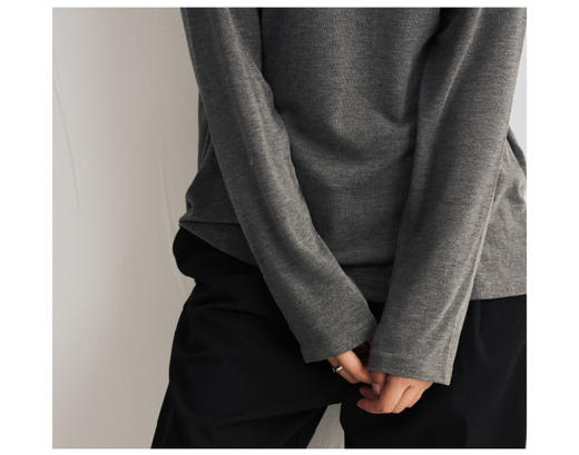 天丝莫代尔山羊绒！2025秋新款打底衫女秋冬宽松圆领纯色上衣亲肤内搭针织衫 商品图6