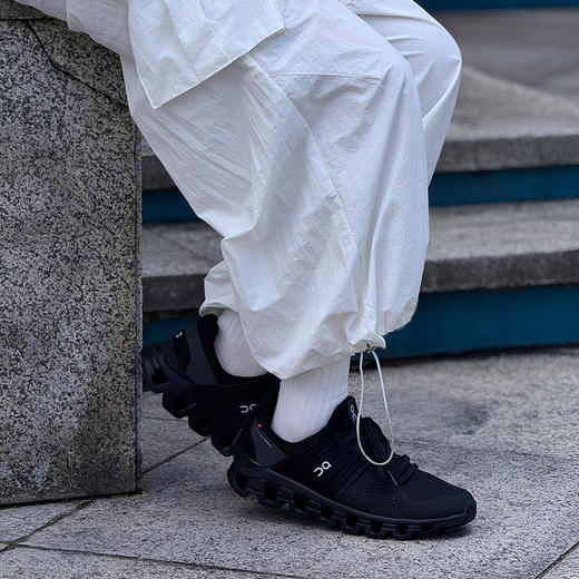 昂跑 Cloudswift 系列！！男女款运动鞋 舒适护脚 运动必备 商品图6