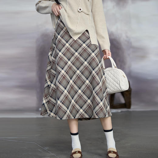 奢姿大码女装2025秋季气质复古格纹半身裙胖妹妹时尚经典风裙子9953335182 商品图0