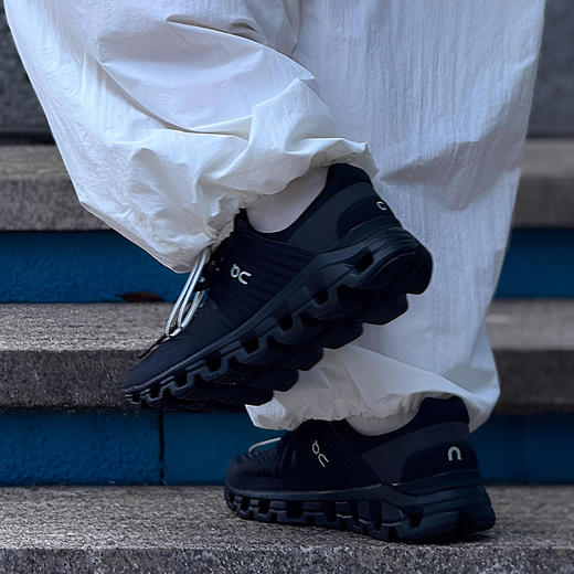 昂跑 Cloudswift 系列！！男女款运动鞋 舒适护脚 运动必备 商品图7