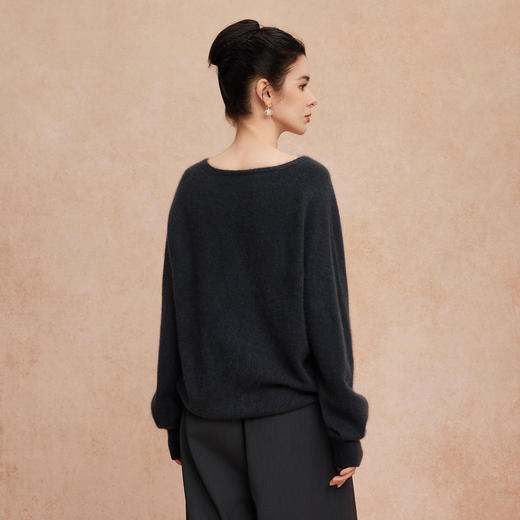 QG643斯尔丽2025新款含山羊绒V领柔软舒适女士纯色软糯高级针织衫上衣 商品图10