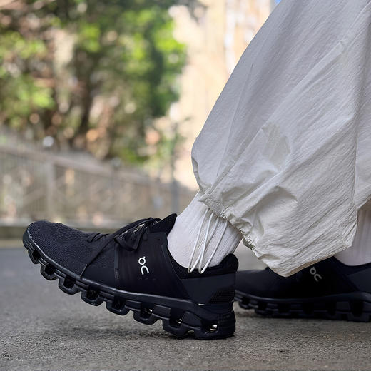 昂跑 Cloudswift 系列！！男女款运动鞋 舒适护脚 运动必备 商品图2