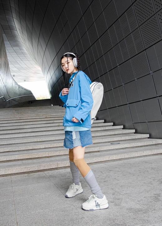 男女同款得物同步防风防水字母冲锋衣 商品图6