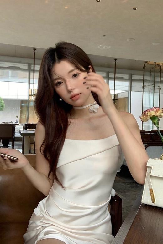 SIA SAYLOR 纯欲立体花朵吊带连衣裙 20458 商品图3