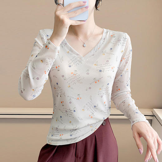 A55F8588欧货女装2025秋冬时尚洋气高弹网长袖印花V领T恤打底衫上衣 商品图2
