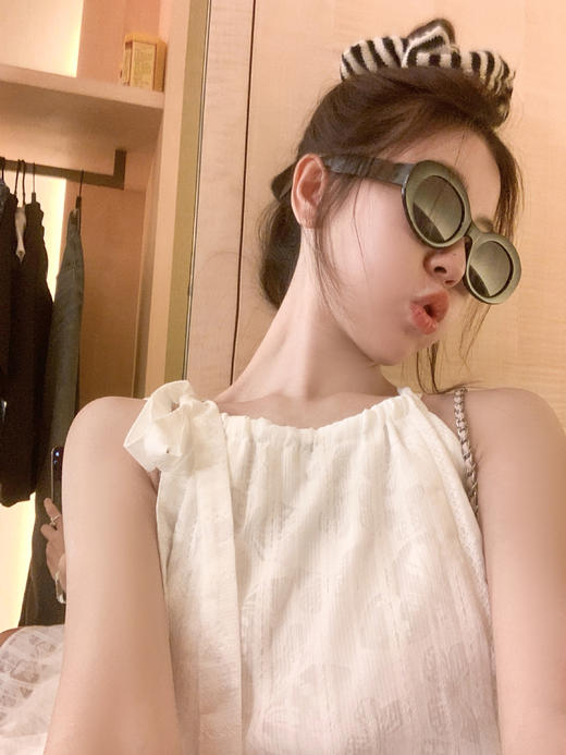 【169元任选2件】最后一波现货！法式甜美气质白色挂脖吊带连衣裙 商品图11