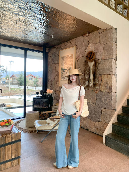 <曾小咸推荐>3.29现货秒杀！微信超特价！纯欲风杏色蕾丝边大领口短袖T恤 日常129.99 立减60 秒杀69.99！ 商品图13