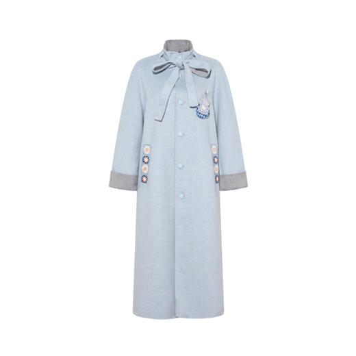 【暖冬内购】两三事 蓝屿浮光 2025秋冬新款刺绣章仔钩花边口袋绑带毛呢外套女 商品图4