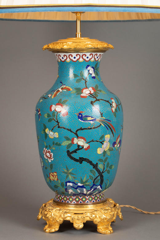 独角鹿西洋古董19世纪法国出品铜鎏金精雕装饰繁华飞鸟主题中国掐丝珐琅花瓶台灯一对 商品图4