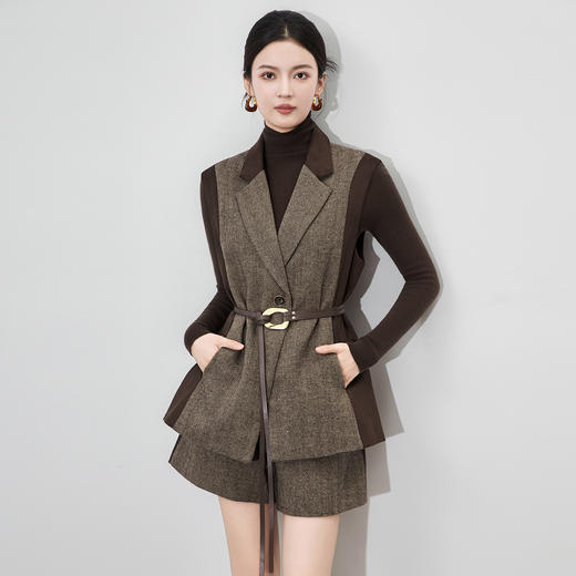 「高货wl」全新升级【铂金会员395/天猫529/差价134】(99117)洛诗琳2025秋季设计感毛呢拼接西装马甲阔腿短裤两件套 商品图0