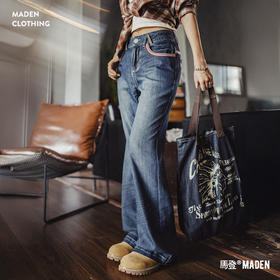 马登美式复古宽腰头水洗丹宁直筒不贴腿微弹喇叭马蹄牛仔裤女士秋