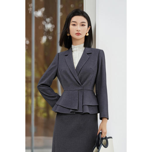 剩S 米思阳2026春季新款通勤风荷叶边下摆收腰显瘦西装外套女4844 商品图1