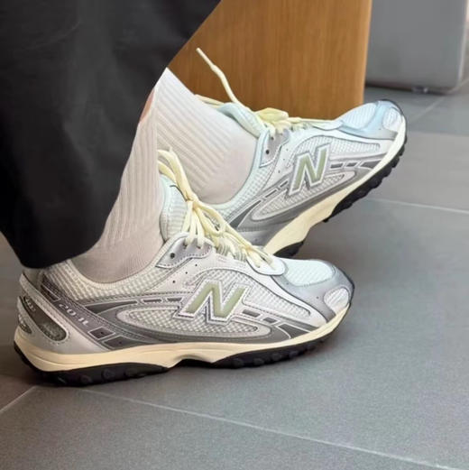 公司级情侣款运动鞋NB204L 商品图6