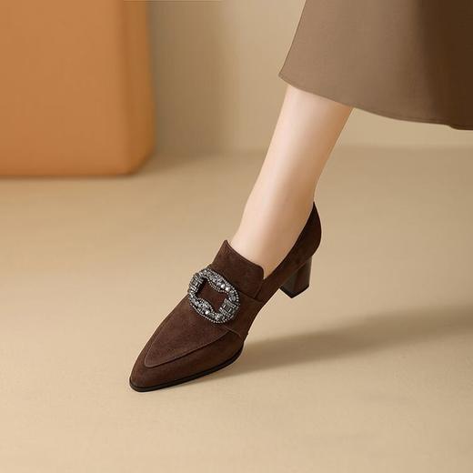 【预售5天】复古磨砂高跟鞋女春秋新款尖头粗跟水钻方扣真皮深口单鞋百搭女鞋KNTNX&KT1687 商品图1