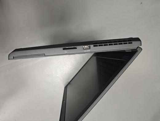 【95新】ThinkPad P52 移动工作站
i7-8750  32G 1T 图形显卡P1000 4G 商品图4