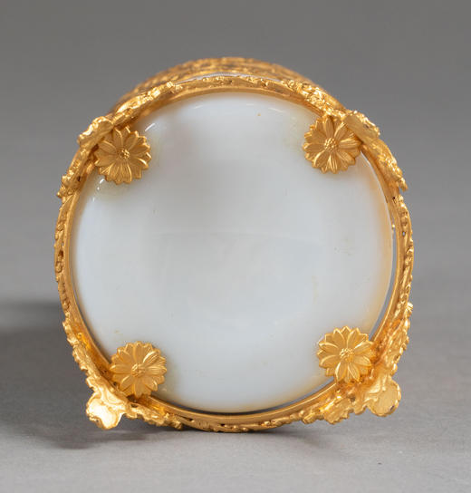 独角鹿西洋古董1830-1850年代法国出品古典风景主题细密画瓶盖装饰卷叶纹铜鎏金精雕嵌乳白色欧泊水晶香水瓶一对 商品图5