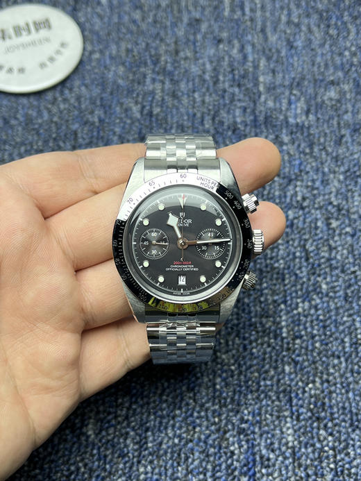 帝舵 3T碧湾计时系列 男士腕表 是一款融合潜水表传统与赛车计时功能的混合型腕表 商品图1