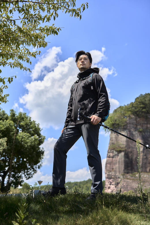 拇指白小T三防软壳外套 商品图2