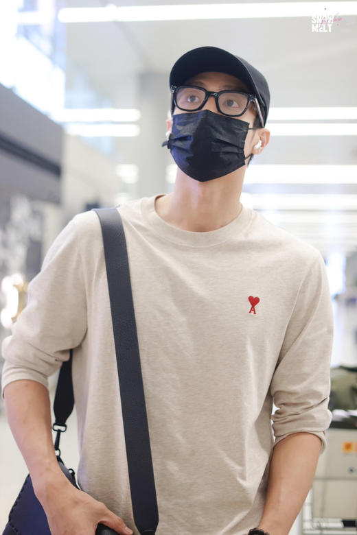 【开放日忙 秒杀价已调 直接拍】​AMI 男女情侣款 红色 小爱心棉质长袖T恤 商品图13