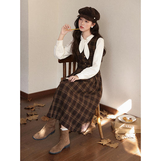 鹿向南「沉雾百合」气质优雅杏色衬衫秋季新款法式通勤百搭上衣女 商品图4