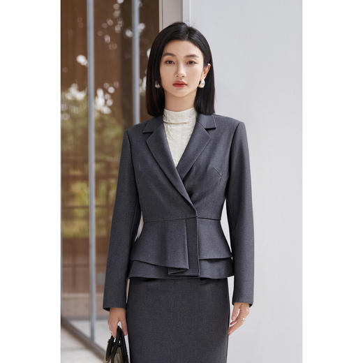 剩S 米思阳2026春季新款通勤风荷叶边下摆收腰显瘦西装外套女4844 商品图4