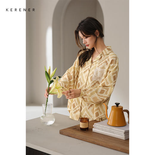 可人儿春秋季带胸垫泡泡绵女士长袖长裤睡衣可外出小众家居服套装 商品图1