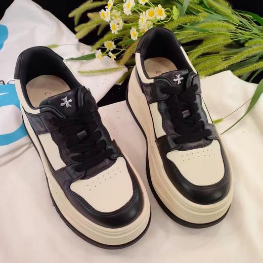 LFGJ凌介女鞋 时尚厚底休闲鞋 商品图0