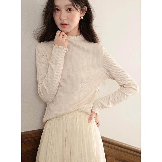 鹿向南「心素如简」燕麦色轻薄针织衫上衣女秋季小个子内搭打底衫 商品图4