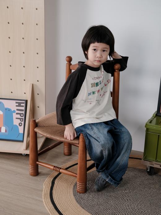 2025秋季DD日系儿童三色做旧水洗企鹅涂鸦植绒印花插肩9分袖T 商品图1