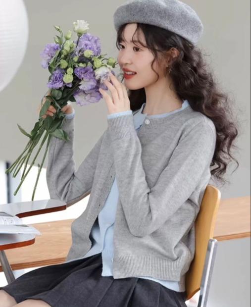 老米优品🎈秋日叠搭feel《Miu式美学假两件针织衫》包芯纱软糯温暖，百搭又别致~ 商品图1