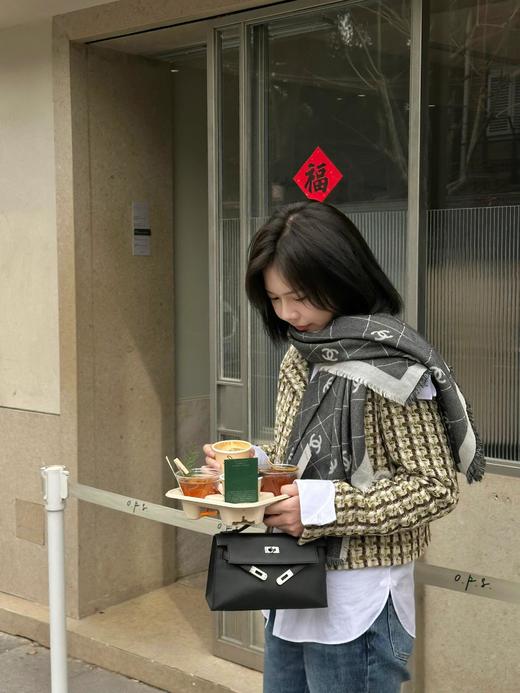 专柜流出100%正香奶奶真丝羊毛双面围巾披肩 商品图6