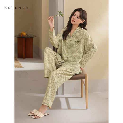 可人儿春秋季带胸垫泡泡绵女士长袖长裤睡衣可外出小众家居服套装 商品图3