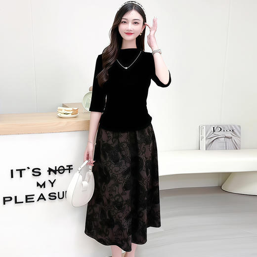 QYM 1211625B05-Y时尚两件套裙长袖小衫搭配高腰印花半身裙 商品图2