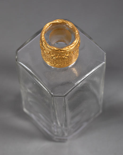 独角鹿西洋古董19世纪末法国出品花卉卷叶纹铜鎏金精雕镶嵌古典女子肖像主题卡梅奥装饰水晶香水瓶一对 商品图6