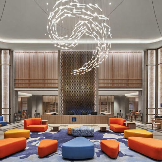 【早鸟预订26-27雪季】长白山ClubMed度假村一价全包！享3000㎡天然温泉，含每日专业滑雪课程、全天吃喝玩乐，更有专业G.O帮你带娃、晚间表演秀及主题派对！ 商品图1