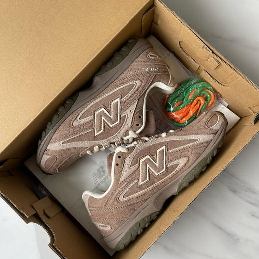 公司级情侣款运动鞋NB204L 商品图4