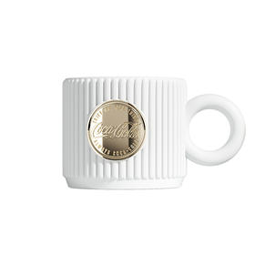 GE-CK25AW-DM2 可口可乐联名款徽章马克杯（奶霜白）