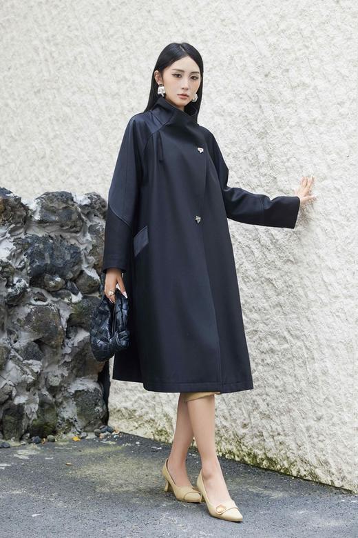 ESTELLICA 黑色率性中长款风衣外套 20801 商品图0