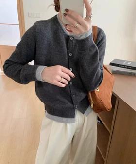 老米优品🎈秋日叠搭feel《Miu式美学假两件针织衫》包芯纱软糯温暖，百搭又别致~